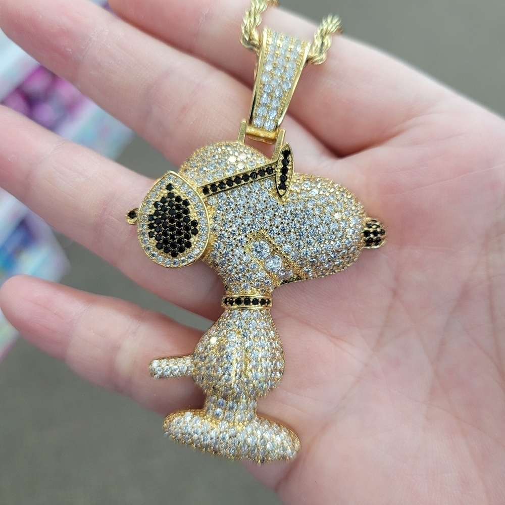 Brand New Snoopy Gold Stainless Steel Rhinestone Necklace
